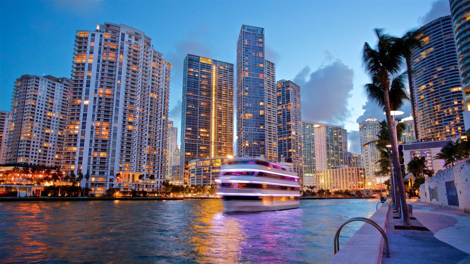 Miami Beach, Florida: The Complete Guide for People Considering a Move